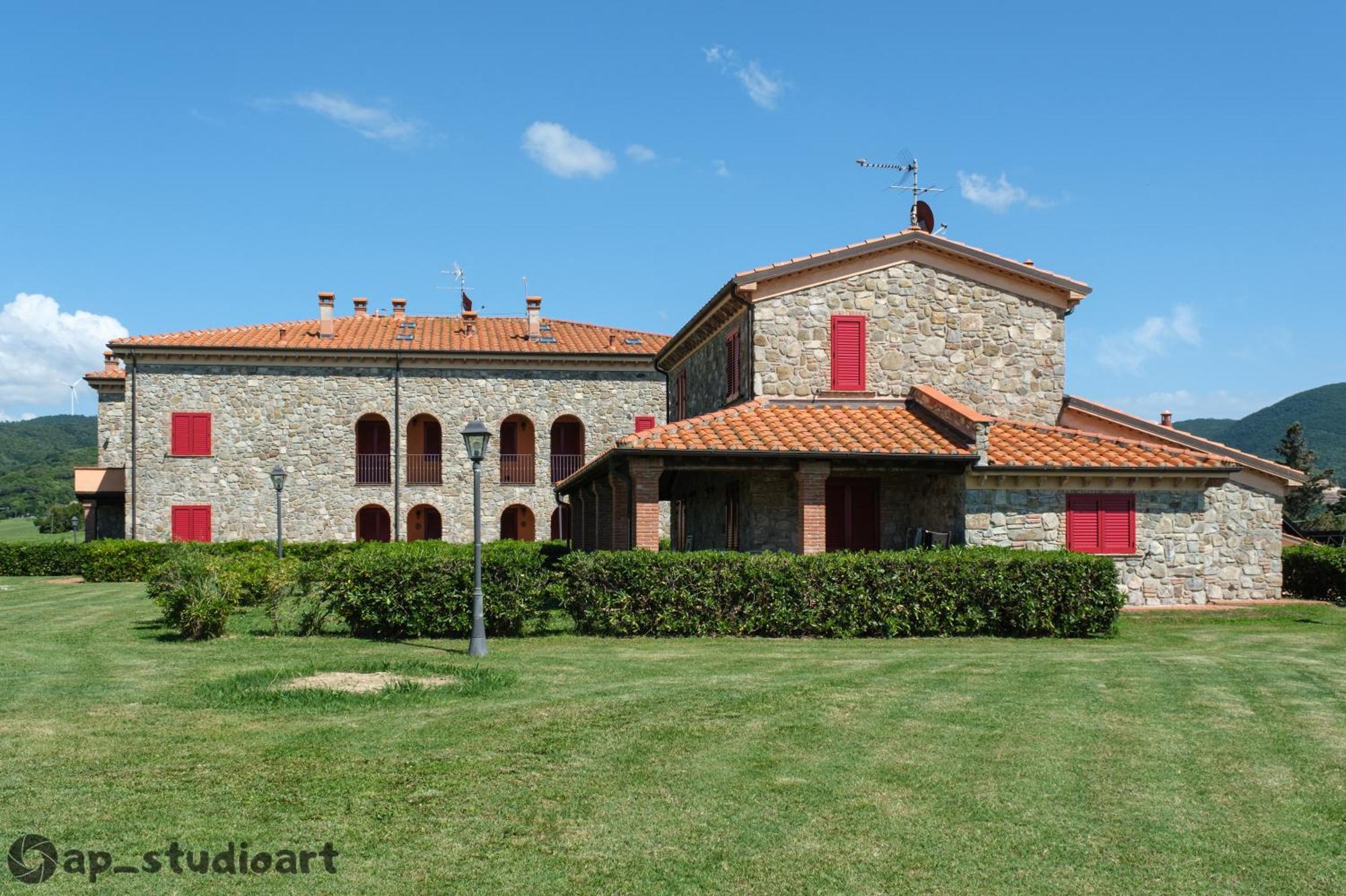 Il Poggio Della Pieve Apartments Санта-Луче Экстерьер фото